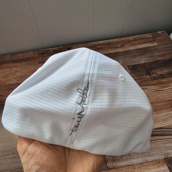 Travis Mathew Flexfit Hat Size L - XL St. Louis Blues Embroidered White EUC - Picture 3 of 8